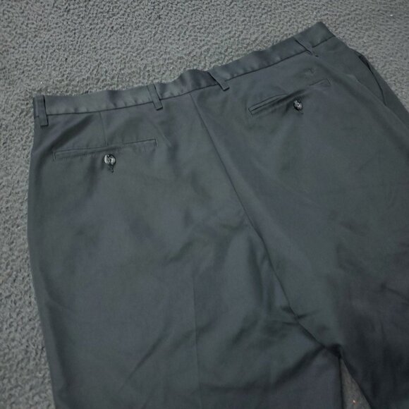 Dockers Shorts Mens 38 x10 Gray Pleated Polyester  Casual Golf Slack Adult - Picture 4 of 8